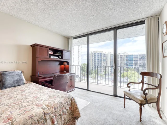 400 Leslie Dr # 615, Hallandale Beach FL 33009