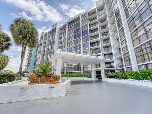 400 Leslie Dr # 615, Hallandale Beach FL 33009