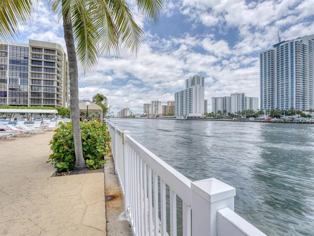 400 Leslie Dr # 615, Hallandale Beach FL 33009