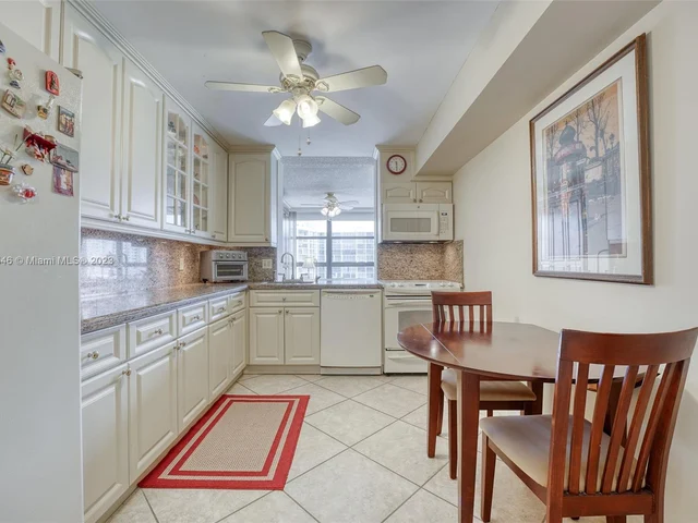 400 Leslie Dr # 615, Hallandale Beach FL 33009