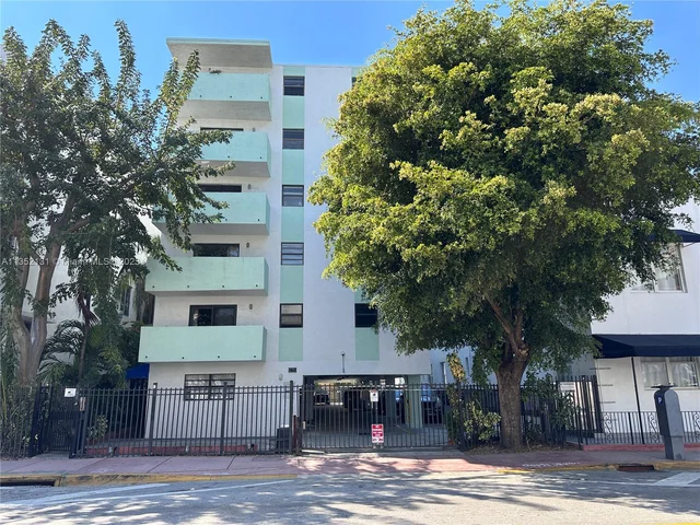 1418 Collins Ave # 502, Miami Beach FL 33139