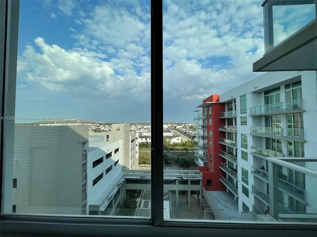 7825 NW 107th Ave # 717, Doral FL 33178