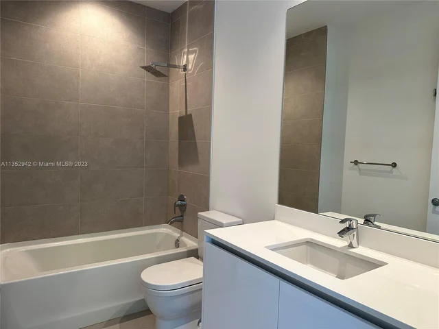 529 SW 11th St # 103, Miami FL 33129