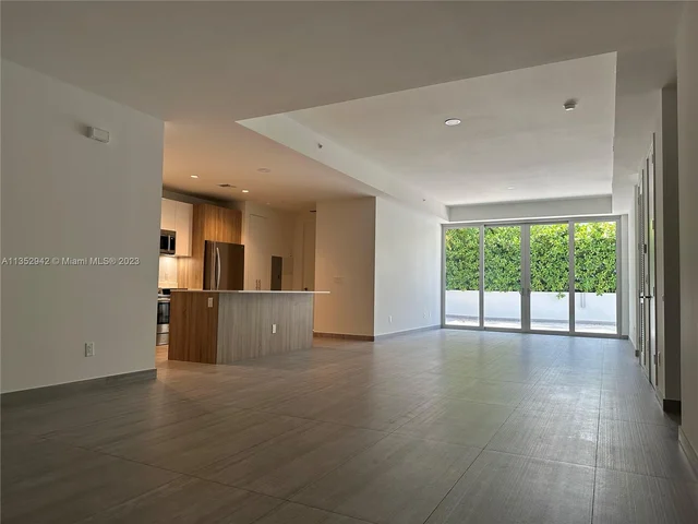 529 SW 11th St # 103, Miami FL 33129