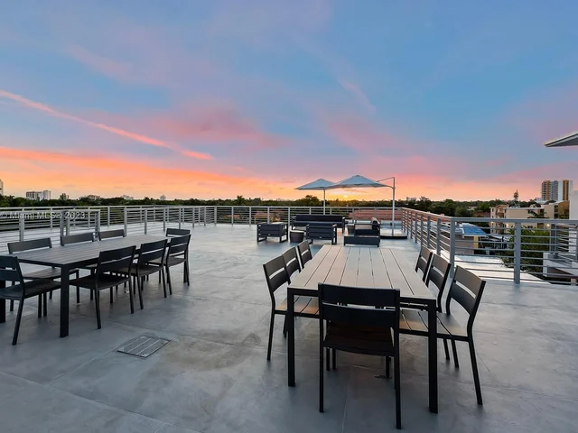 529 SW 11th St # 103, Miami FL 33129