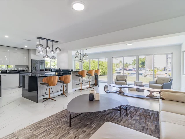 2135 Arch Creek Dr, North Miami FL 33181