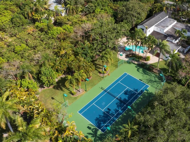 6745 SW 94th St, Pinecrest FL 33156