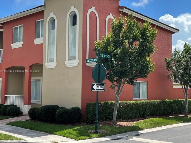 1931 SE 23rd Rd, Homestead FL 33035