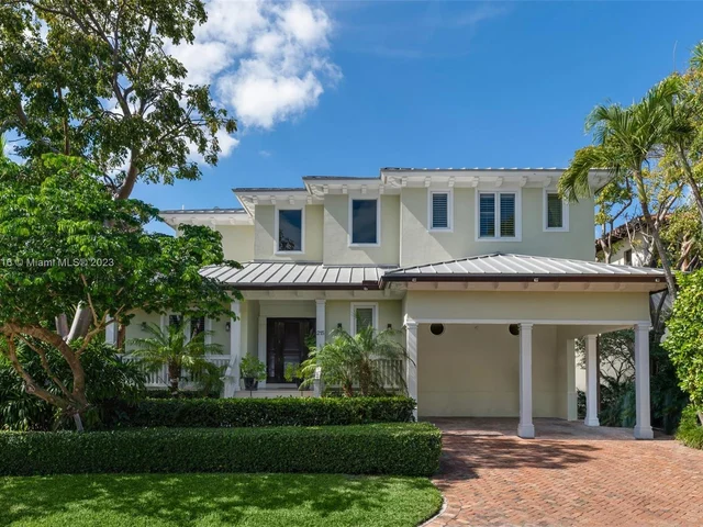 215 Buttonwood Drive, Key Biscayne FL 33149