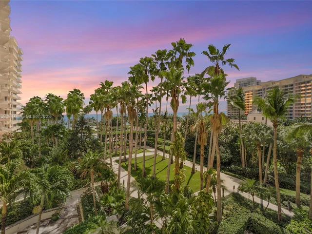 791 Crandon Blvd # 501, Key Biscayne FL 33149