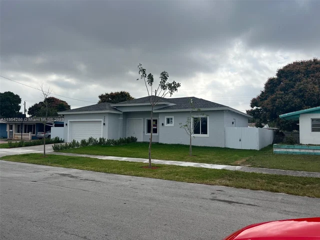 4862 NW 171st Ter, Miami Gardens FL 33055