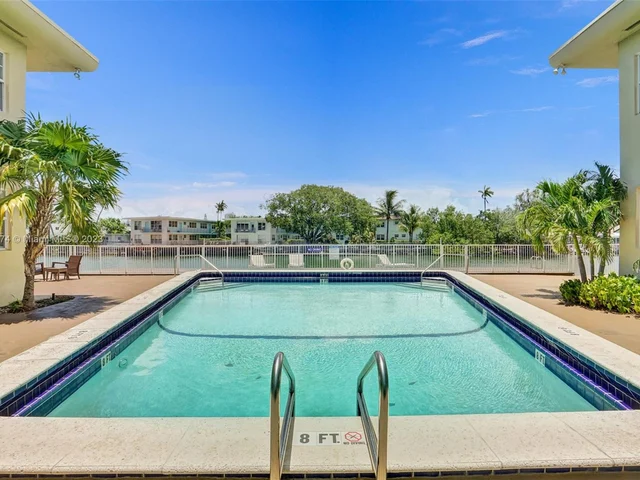 350 S Shore Dr # 3, Miami Beach FL 33141