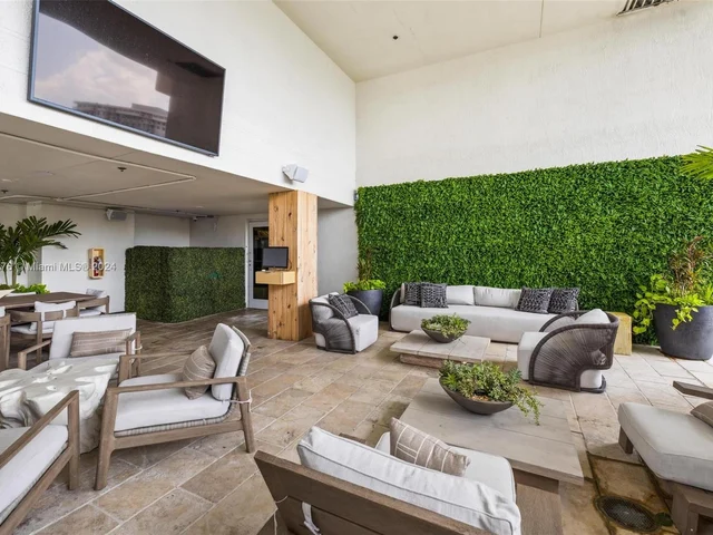 1800 S Ocean Dr # 3801, Hallandale Beach FL 33009