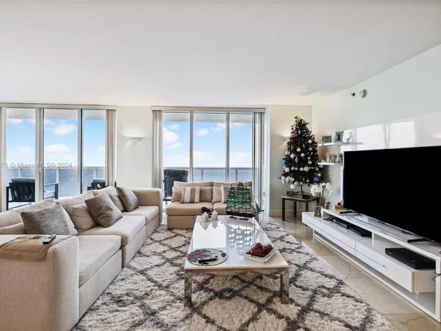 1800 S Ocean Dr # 3801, Hallandale Beach FL 33009