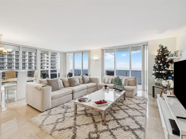 1800 S Ocean Dr # 3801, Hallandale Beach FL 33009