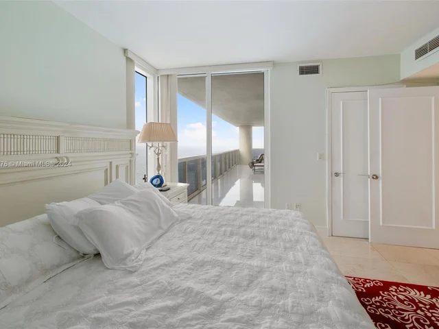 1800 S Ocean Dr # 3801, Hallandale Beach FL 33009