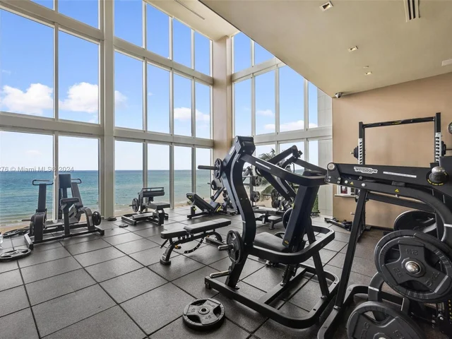 1800 S Ocean Dr # 3801, Hallandale Beach FL 33009