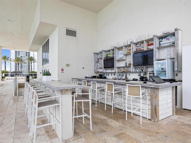 1800 S Ocean Dr # 3801, Hallandale Beach FL 33009