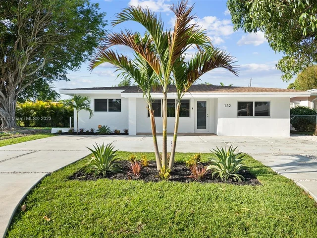 132 Almar Dr, Wilton Manors FL 33334