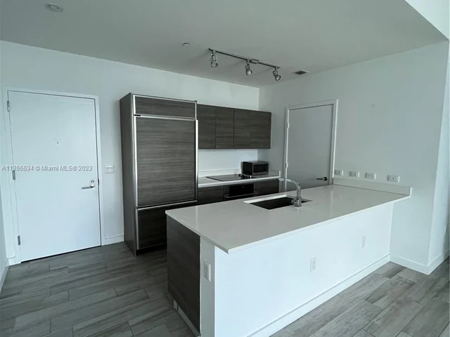 1100 S Miami Ave # 4209, Miami FL 33130