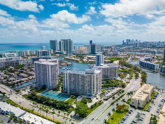 600 Three Islands Blvd # 818, Hallandale Beach FL 33009