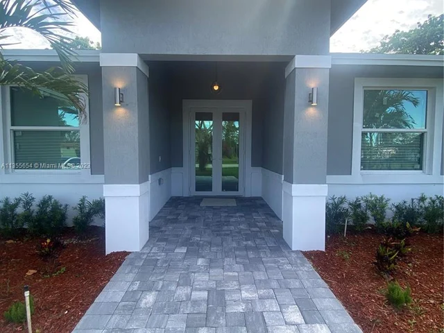 7900 NW 69th Ave, Tamarac FL 33321