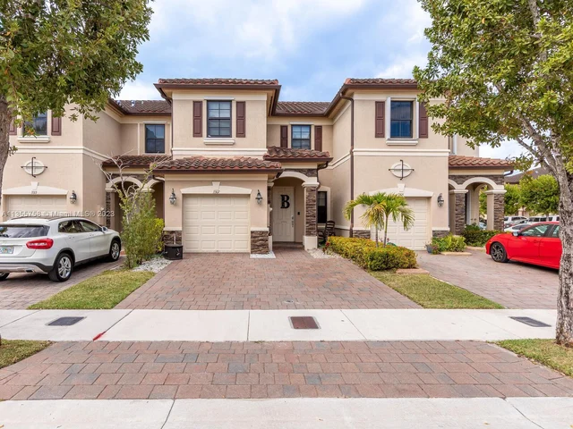 3307 W 90th St, Hialeah FL 33018