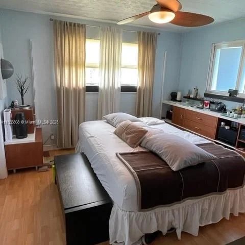 625 W Dayton Cir, Fort Lauderdale FL 33312