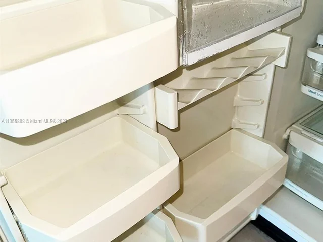 625 W Dayton Cir, Fort Lauderdale FL 33312