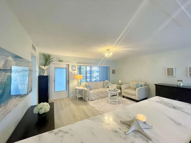 4848 NE 23rd Ave # 9C, Fort Lauderdale FL 33308