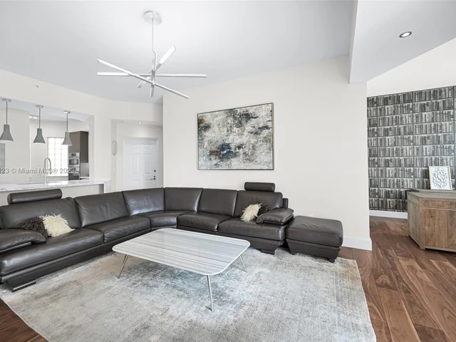 100 Meridian Ave # 241, Miami Beach FL 33139