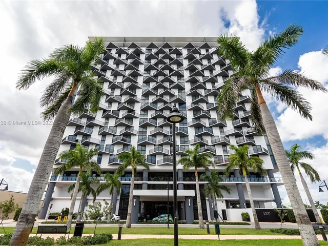 5300 Paseo Blvd # 811, Doral FL 33166