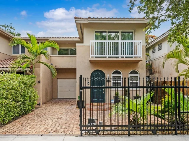 2939 SW 30th Ct # 2939B, Miami FL 33133