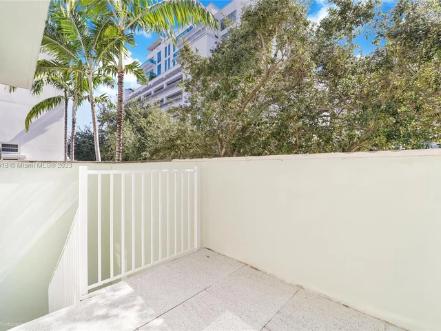 6120 Aqua Ave # 6120, Miami Beach FL 33141