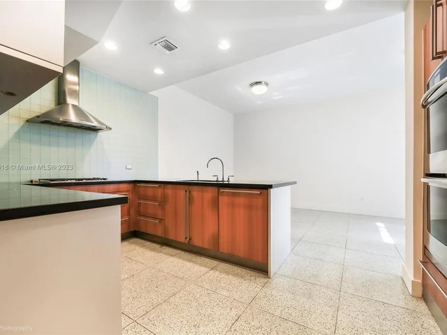 6120 Aqua Ave # 6120, Miami Beach FL 33141