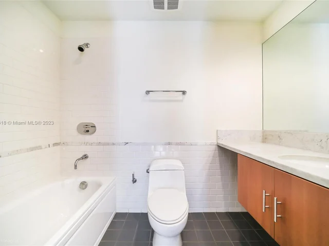 6120 Aqua Ave # 6120, Miami Beach FL 33141