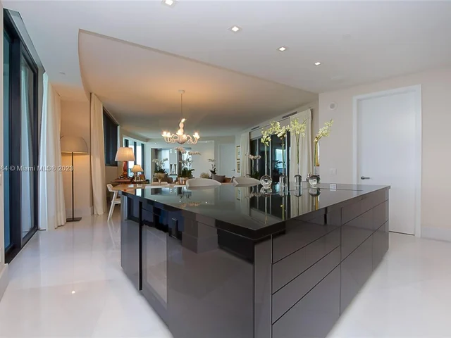 18555 Collins Ave # 4605, Sunny Isles Beach FL 33160