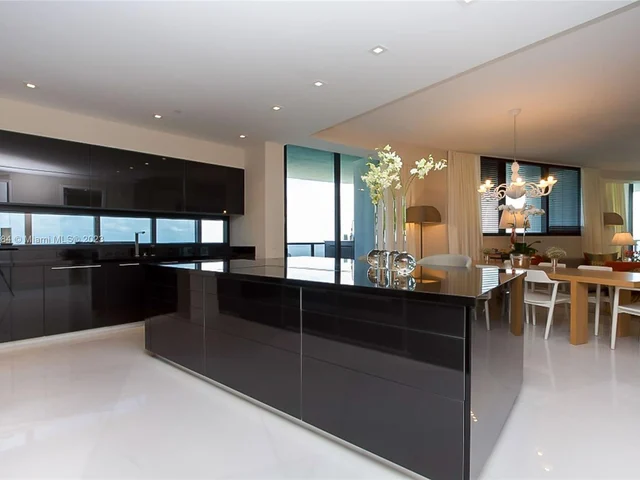 18555 Collins Ave # 4605, Sunny Isles Beach FL 33160