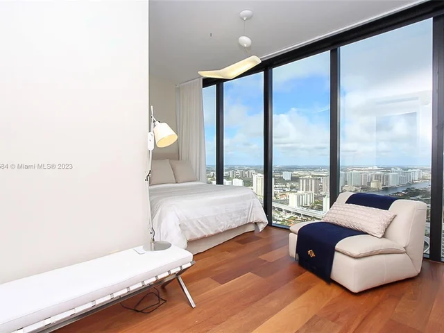 18555 Collins Ave # 4605, Sunny Isles Beach FL 33160