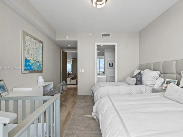 16901 Collins Ave # 4703, Sunny Isles Beach FL 33160