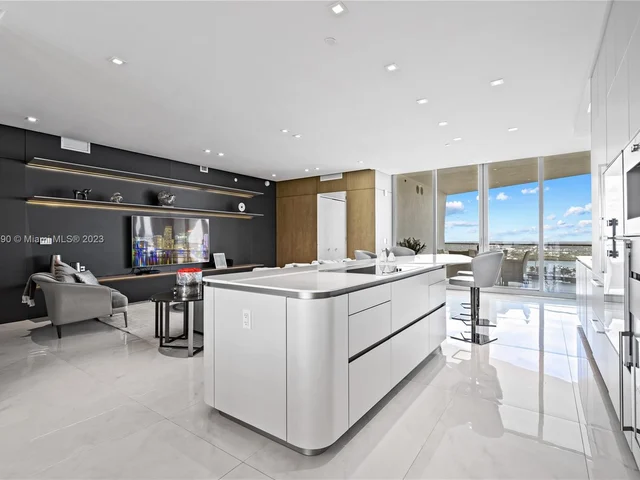 16901 Collins Ave # 4703, Sunny Isles Beach FL 33160