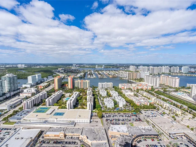 16901 Collins Ave # 4703, Sunny Isles Beach FL 33160