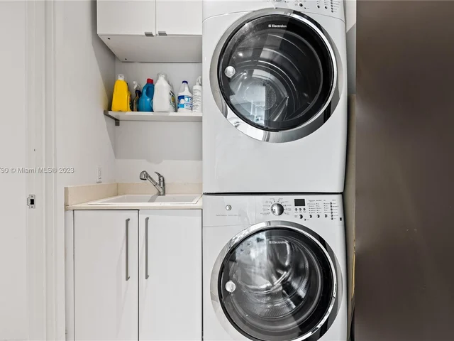 16901 Collins Ave # 4703, Sunny Isles Beach FL 33160