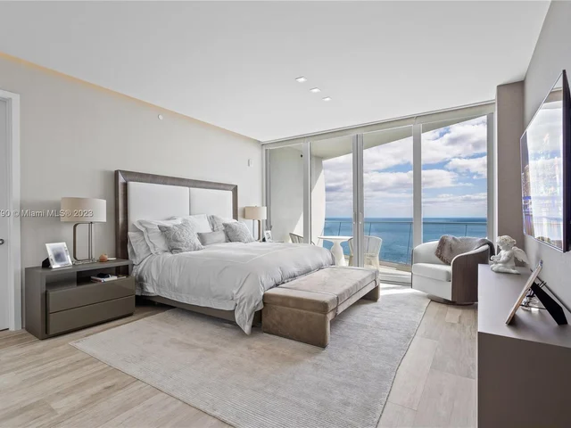 16901 Collins Ave # 4703, Sunny Isles Beach FL 33160