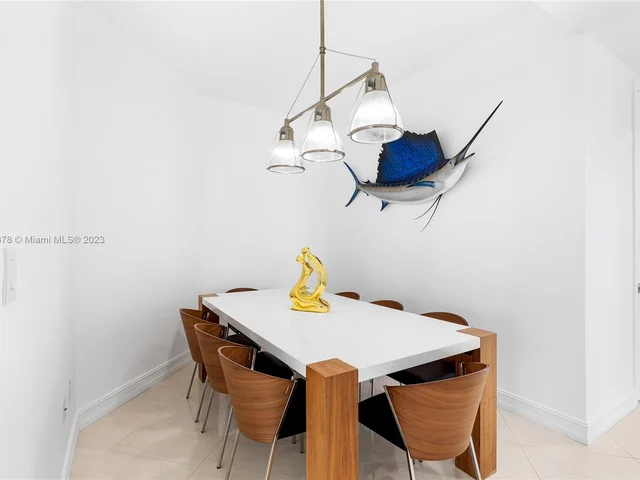 18101 Collins Ave # 909, Sunny Isles Beach FL 33160