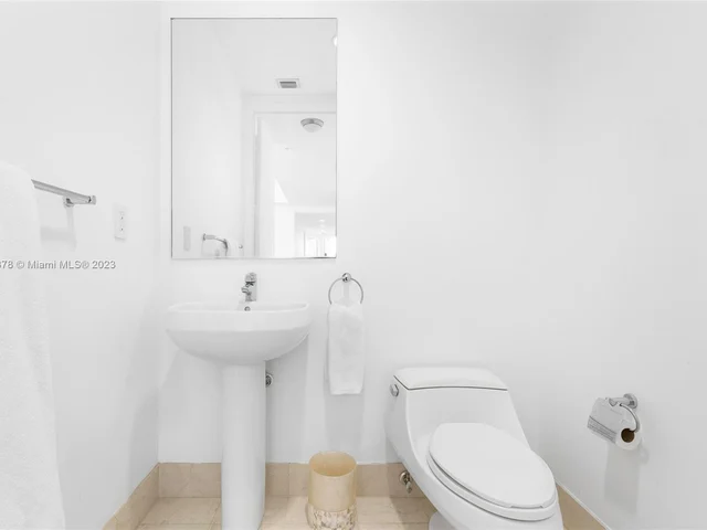 18101 Collins Ave # 909, Sunny Isles Beach FL 33160