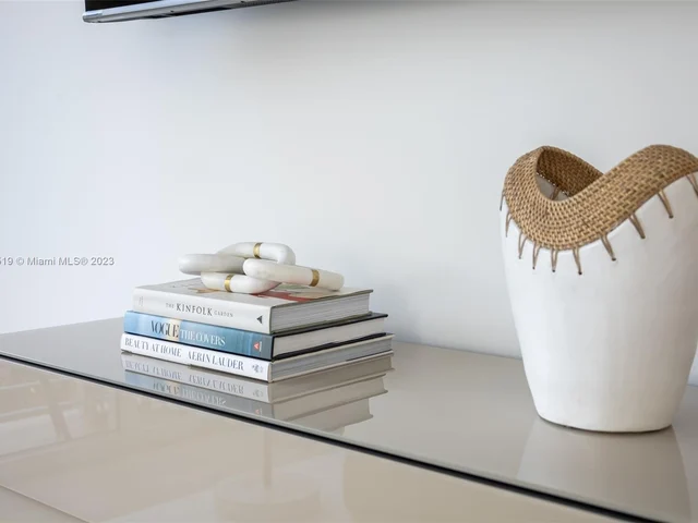 3110 Elizabeth St, Miami FL 33133