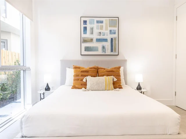 3110 Elizabeth St, Miami FL 33133