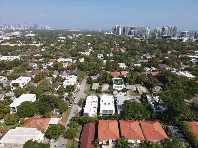 3110 Elizabeth St, Miami FL 33133