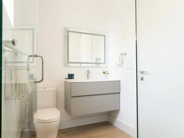 3110 Elizabeth St, Miami FL 33133